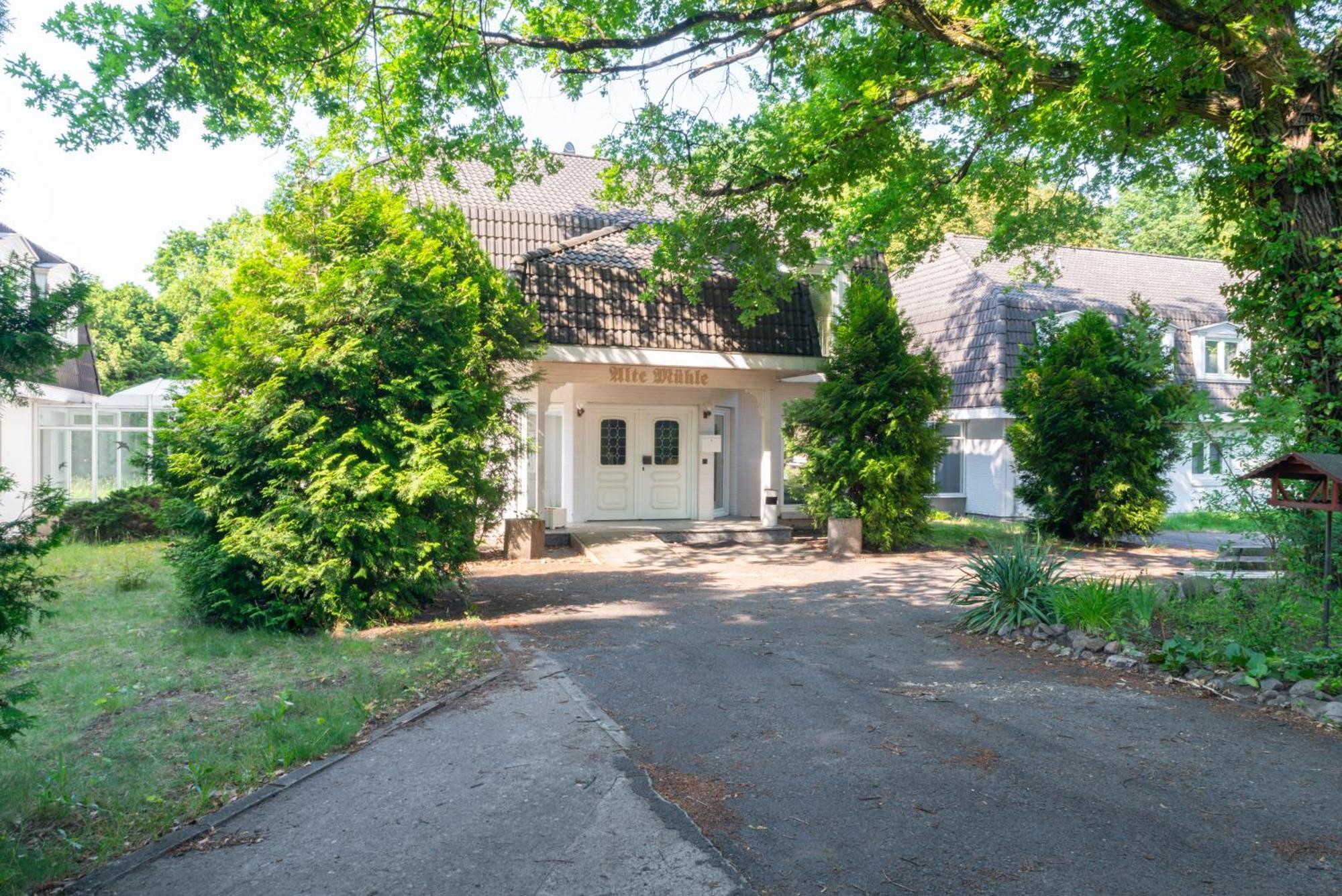 Waldhotel Schoeneiche -Self Check-In- Exterior photo
